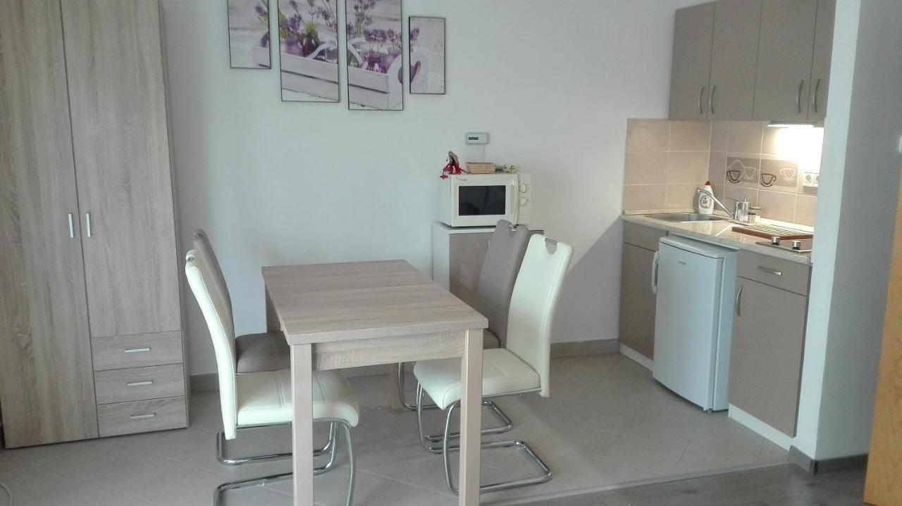 Lavender Apartment Heviz Ngoại thất bức ảnh